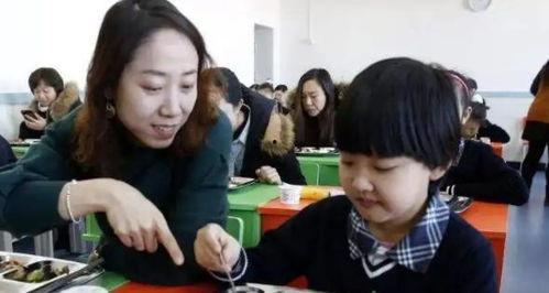 天津学生配餐爆料视频,揭露校园食品安全疑云  第2张